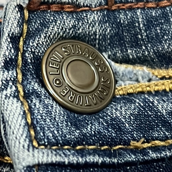 Levi Strauss stretch low rise bootcut MISSES 12M lived in blue jeans - Picture 3 of 9